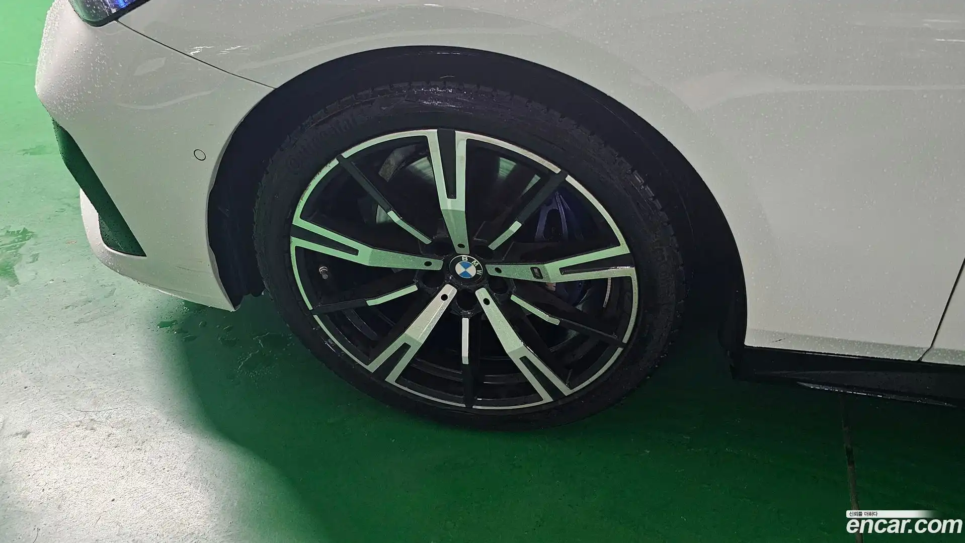 5-Series BMW 2024.8-OUTER-005