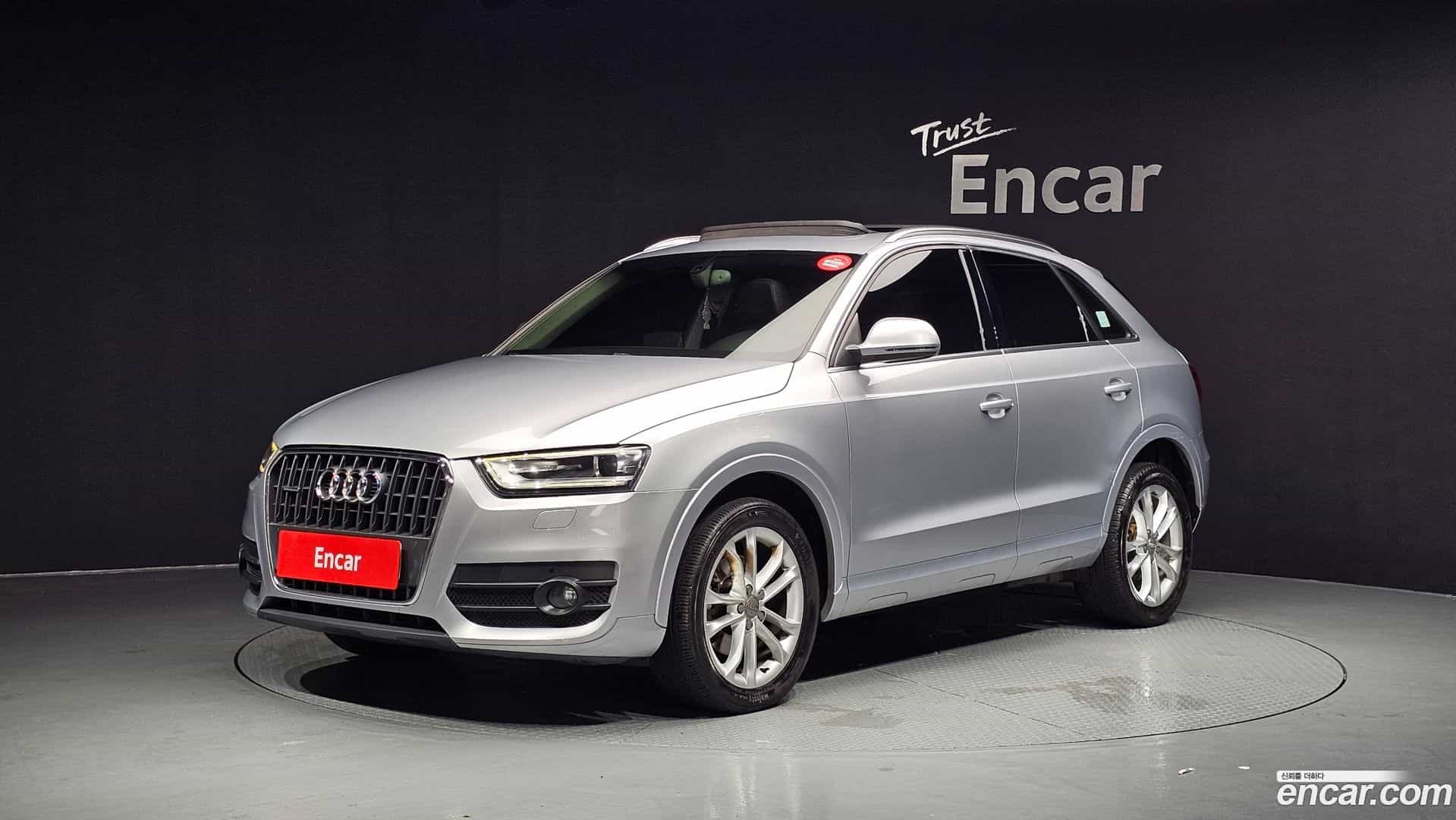 Q3 Audi 2015.4-OUTER-001