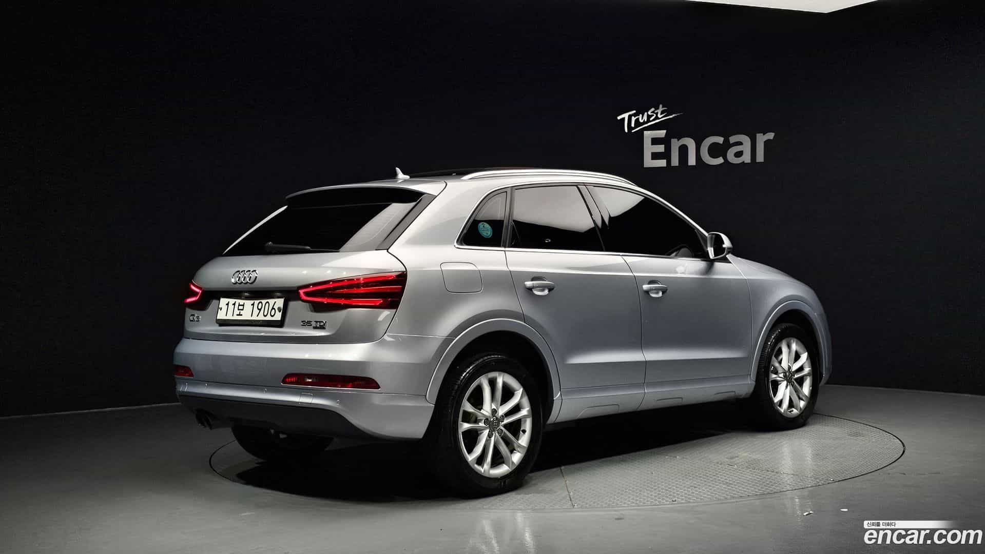 Q3 Audi 2015.4-OUTER-002