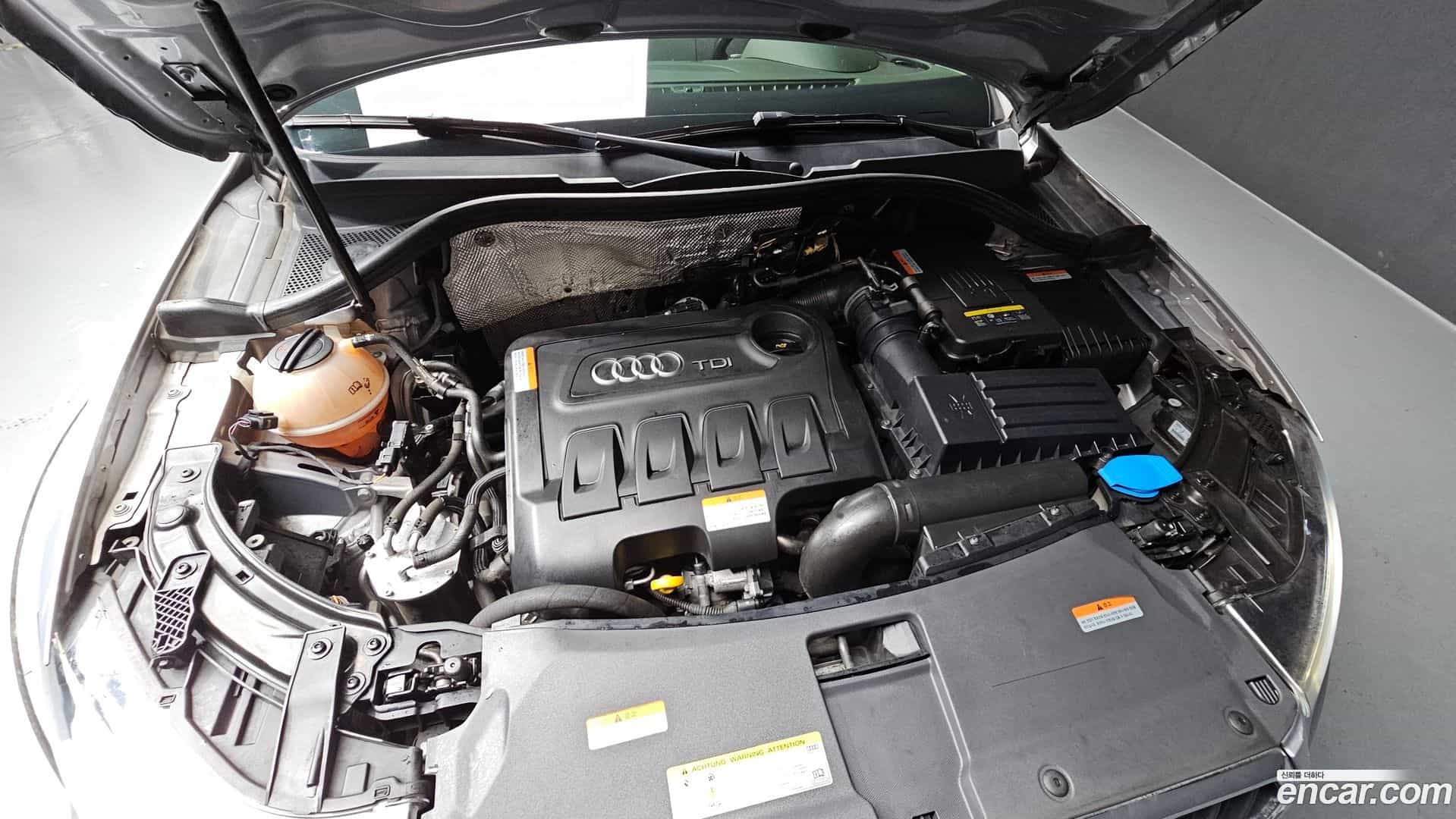 Q3 Audi 2015.4-OUTER-006