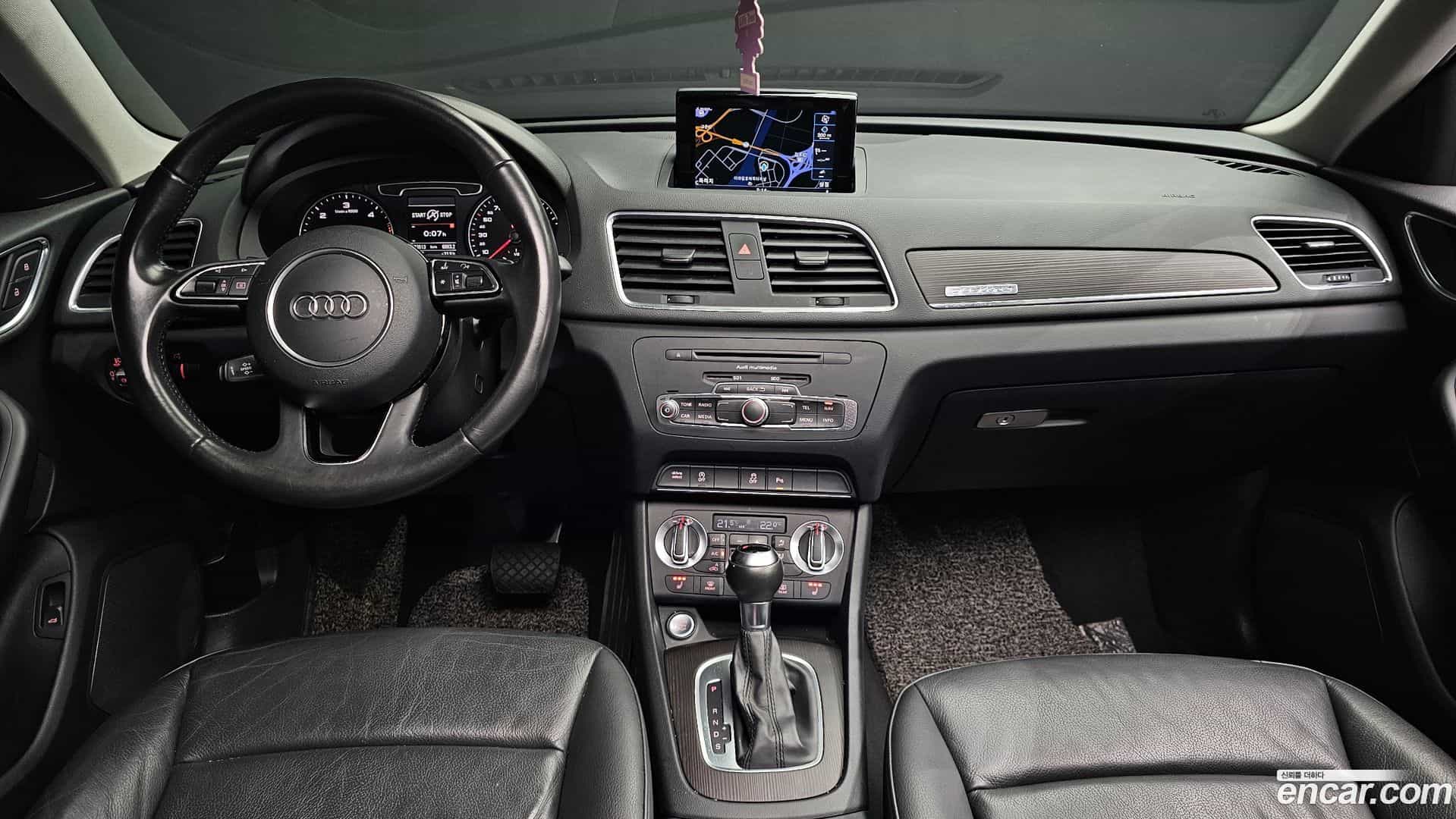Q3 Audi 2015.4-INNER-007