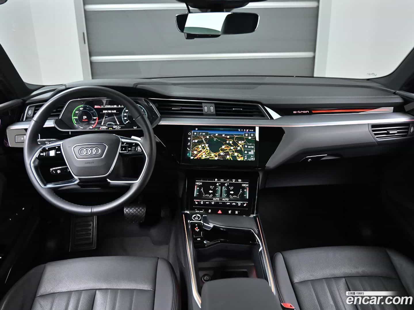 e-tron Audi 2022.9-INNER-007