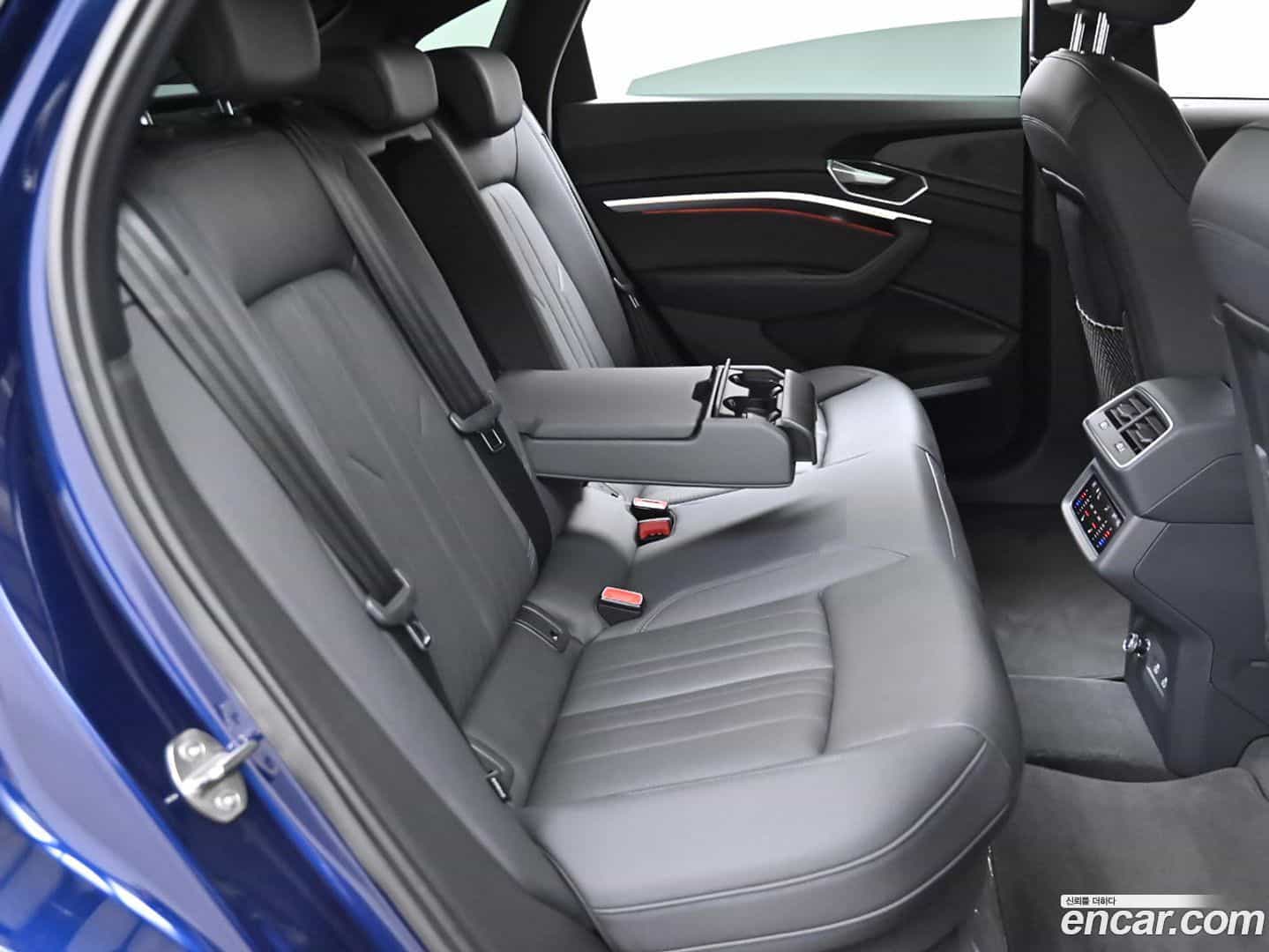 e-tron Audi 2022.9-OPTION-016