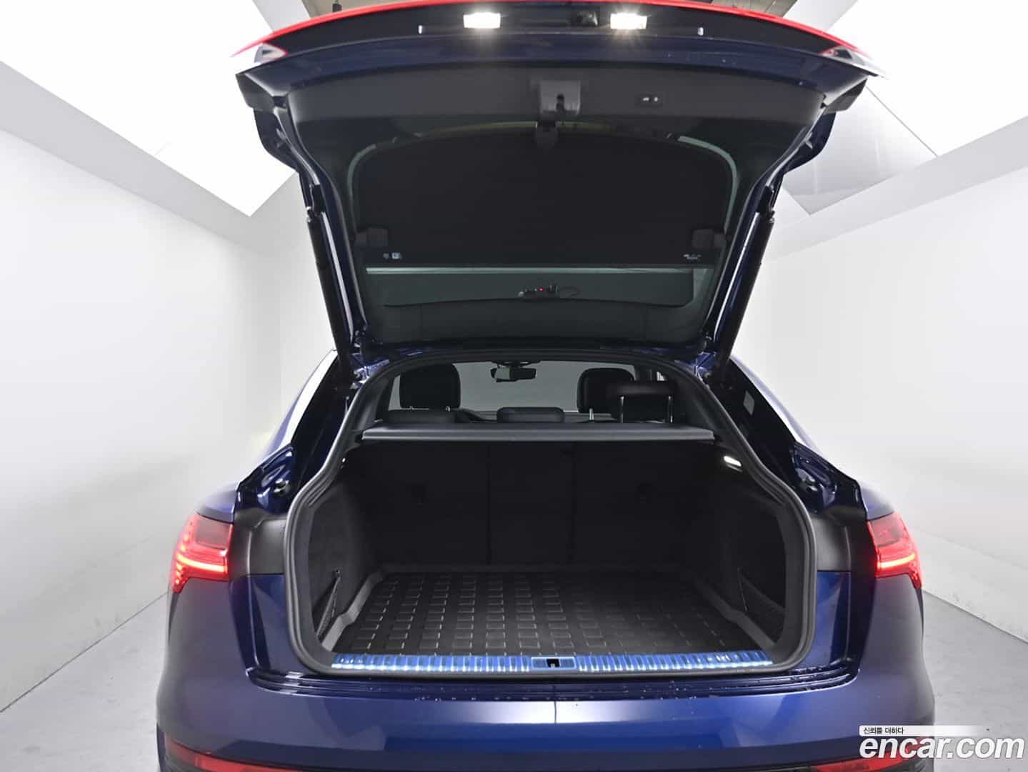 e-tron Audi 2022.9-OPTION-024