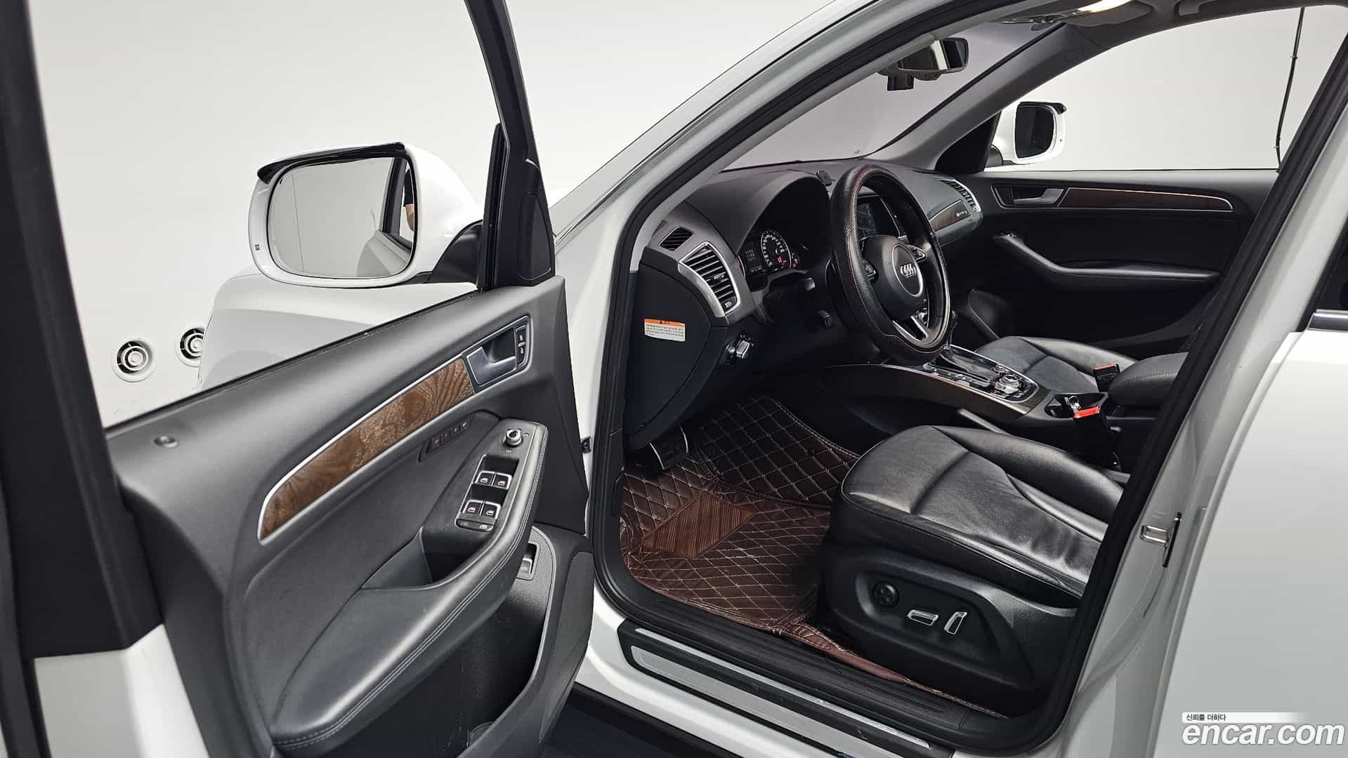 Q5 Audi 2015.0-INNER-010