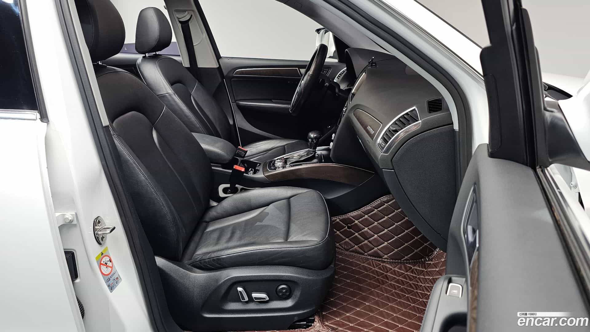 Q5 Audi 2015.0-INNER-036