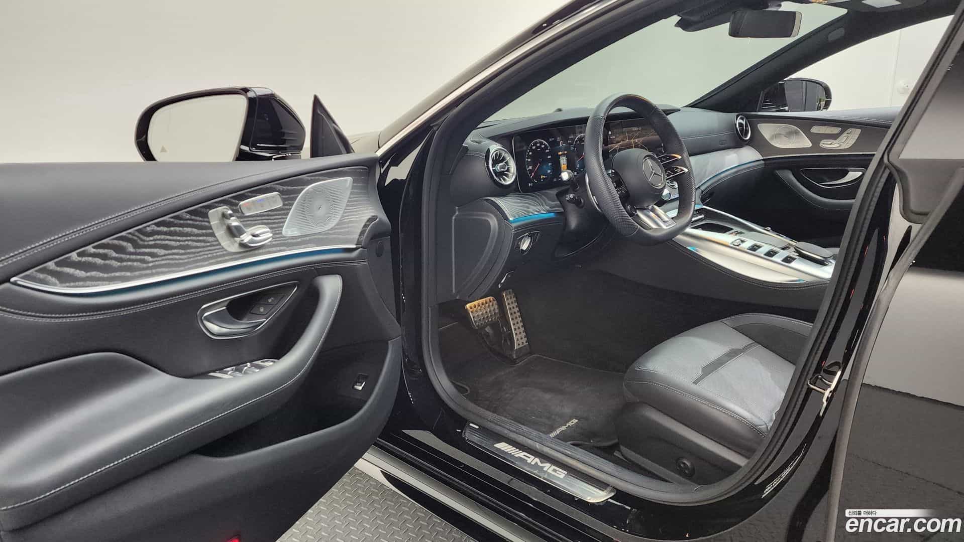 AMG GT Mercedes-Benz 2023.9-INNER-010