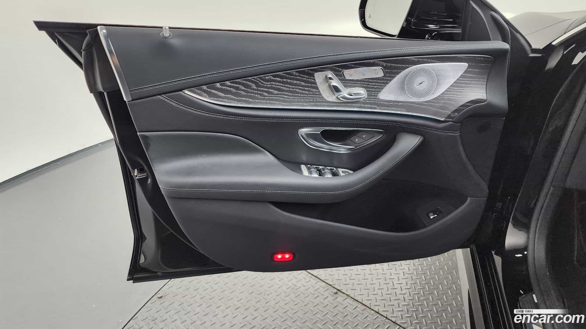 AMG GT Mercedes-Benz 2023.9-INNER-034