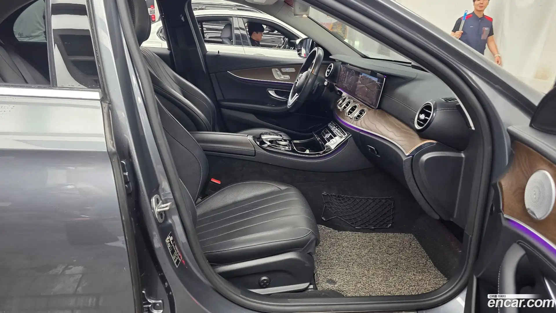 E-Class Mercedes-Benz 2020.0-OPTION-015