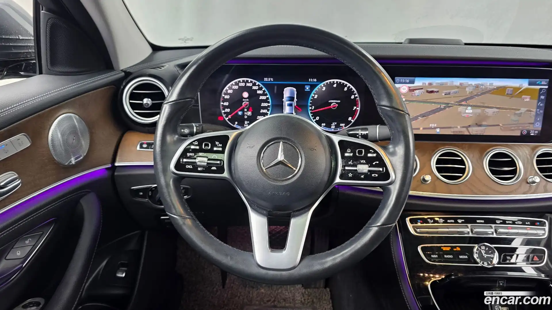 E-Class Mercedes-Benz 2020.0-OPTION-017