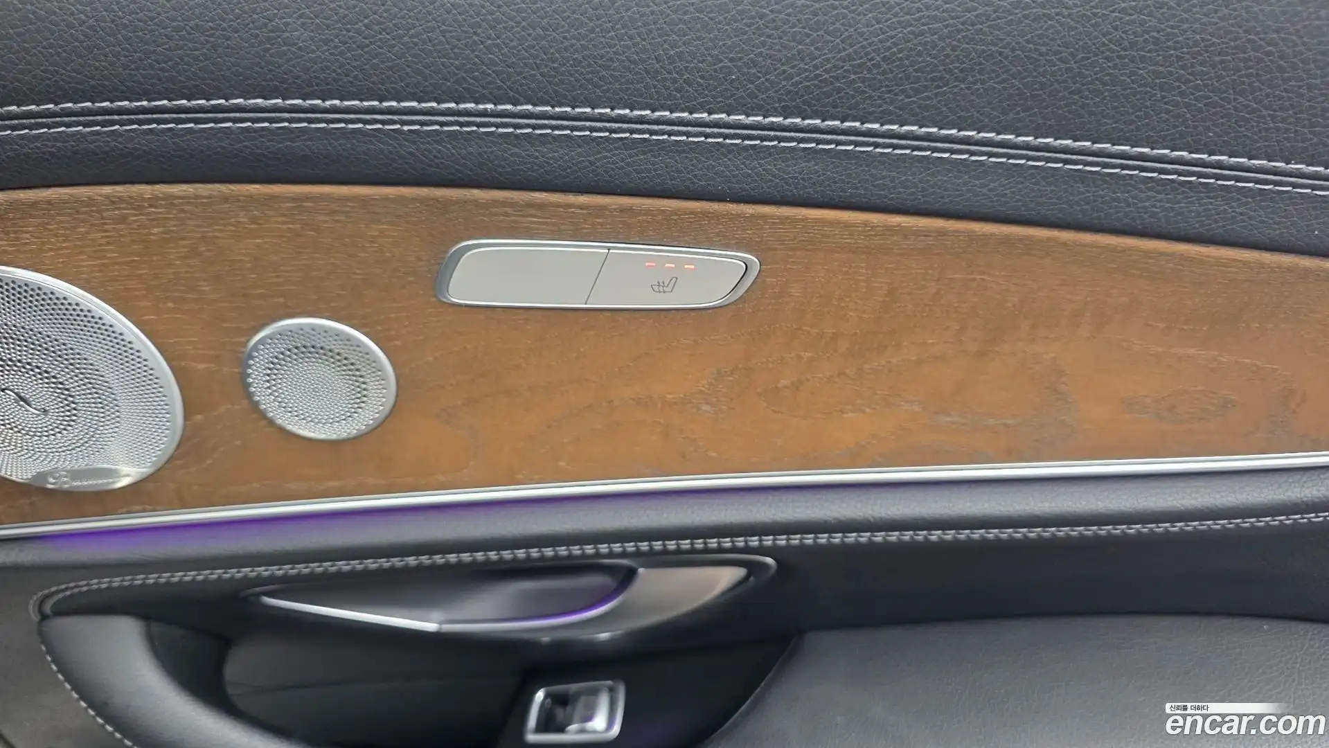 E-Class Mercedes-Benz 2020.0-OPTION-022