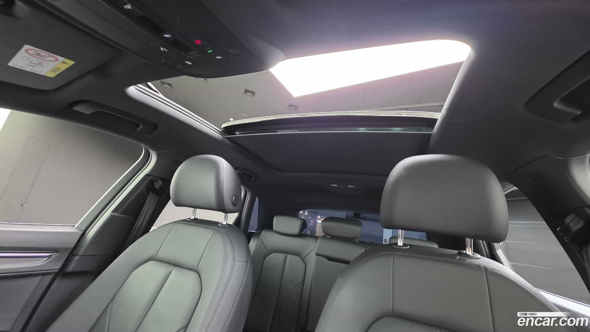 Q3 Audi 2022.8-OPTION-015
