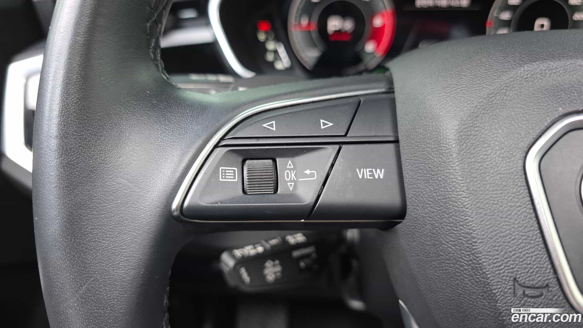 Q3 Audi 2022.8-OPTION-042