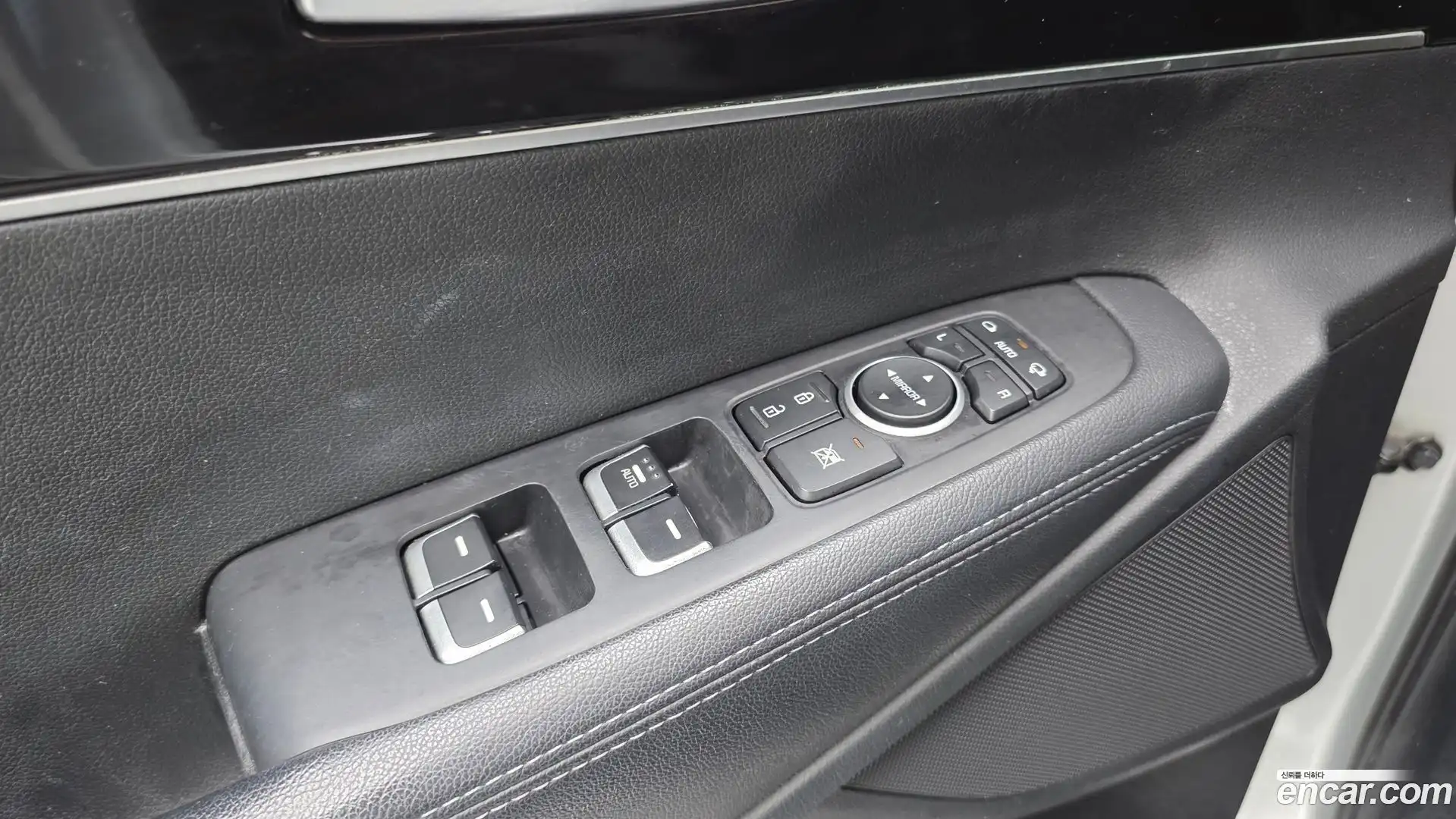 Sorento Kia 2017.9-OPTION-021