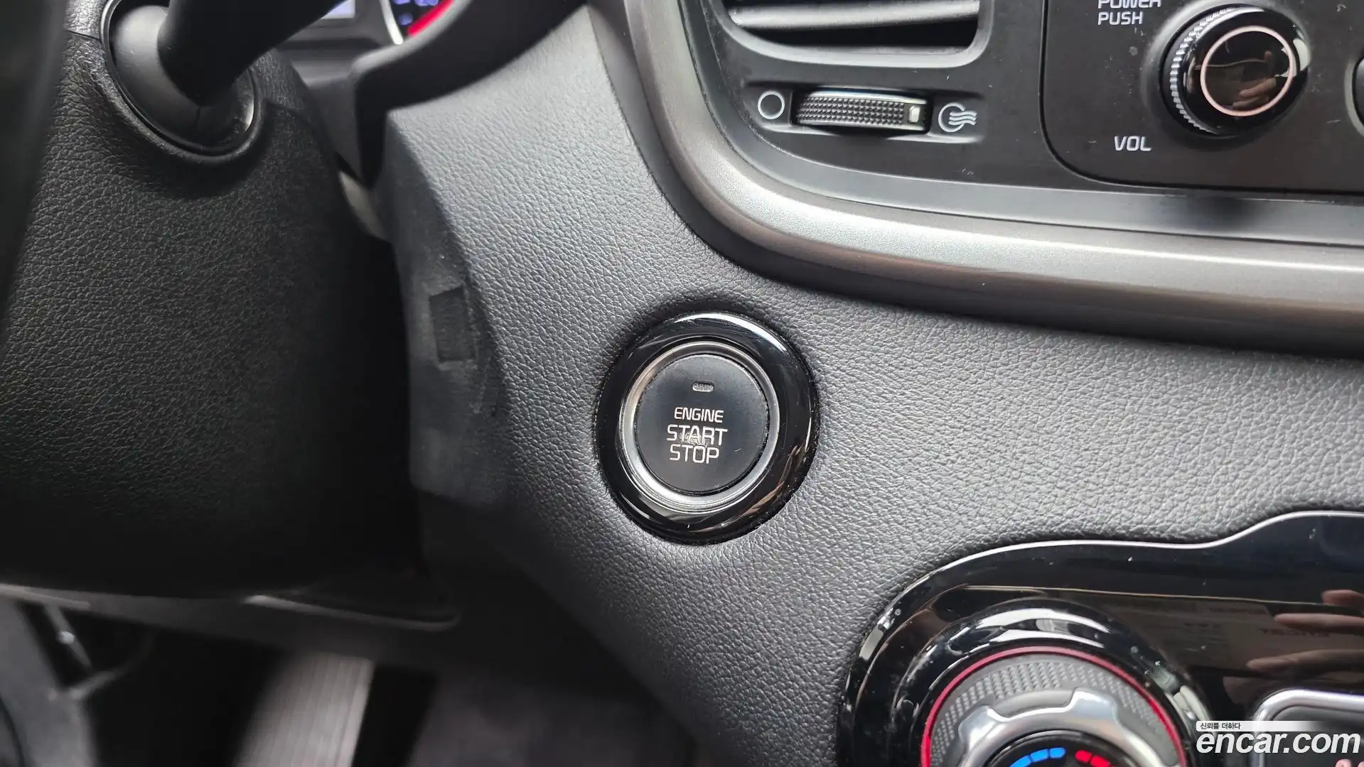 Sorento Kia 2017.9-OPTION-024