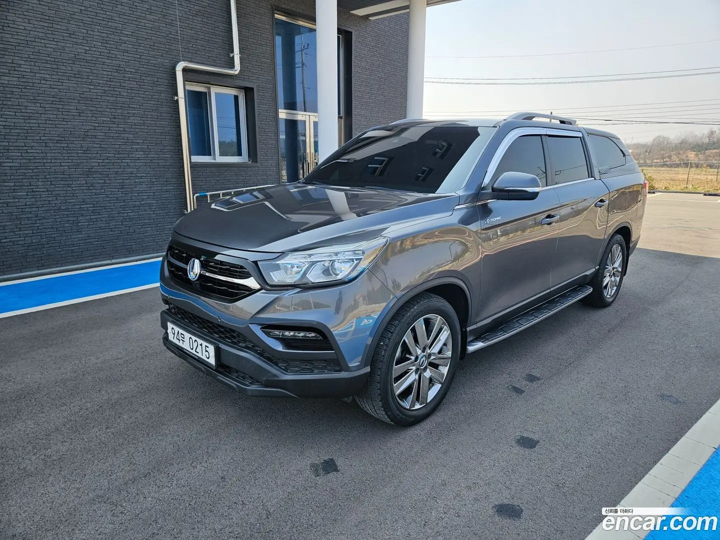Main__Slider__Photo:Rexton KG Mobility 2020.3-1