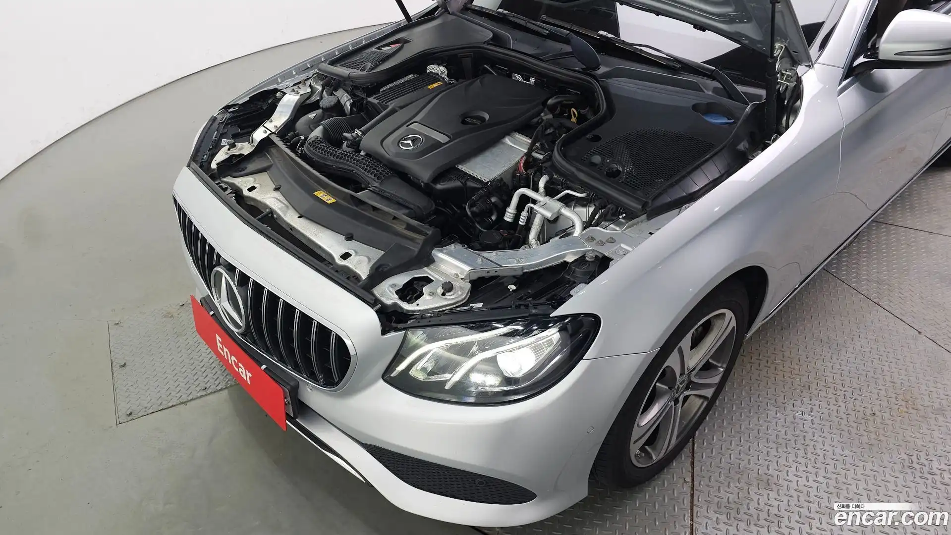 E-Class Mercedes-Benz 2018.10-OUTER-006