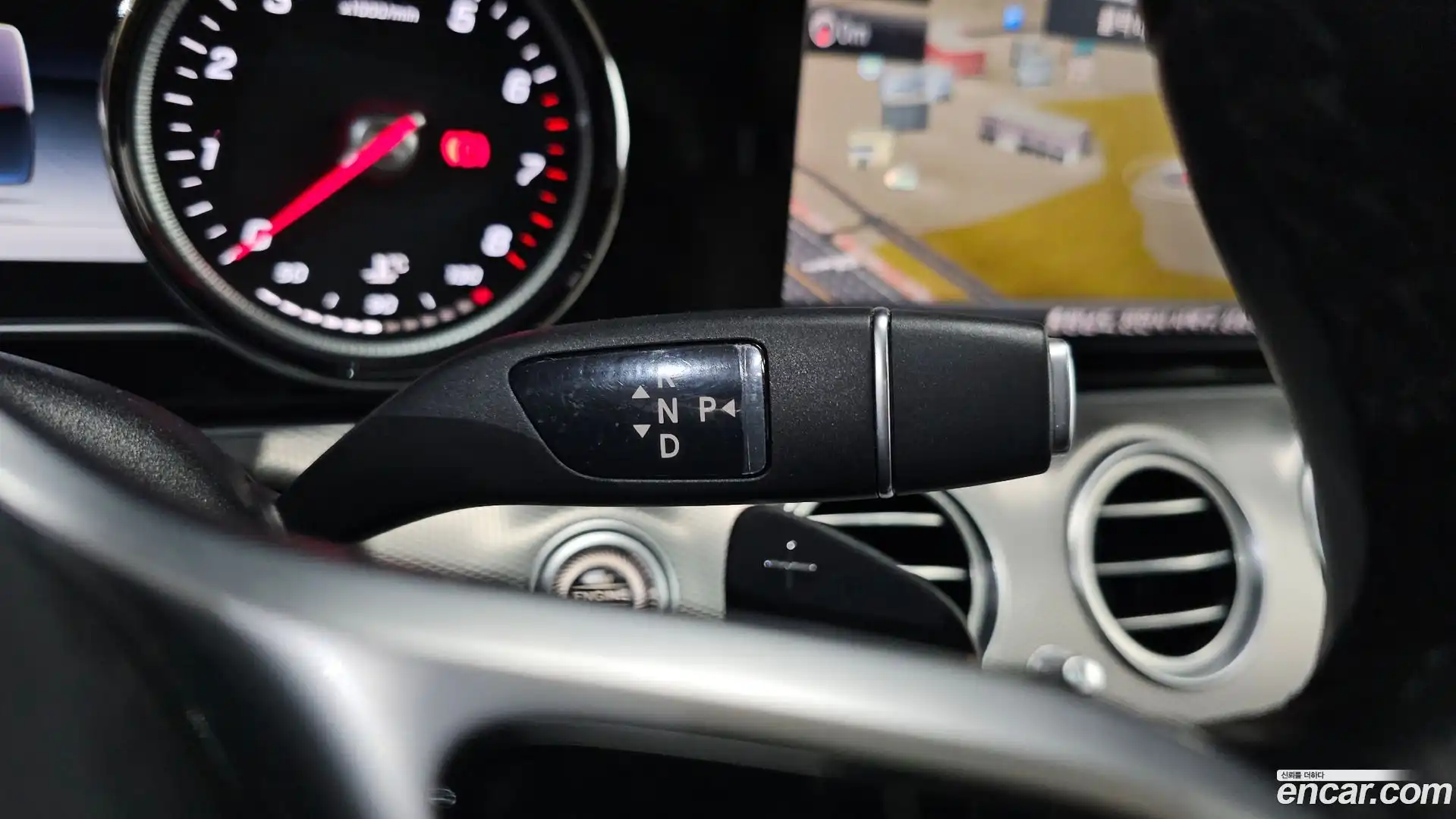 E-Class Mercedes-Benz 2018.10-INNER-009