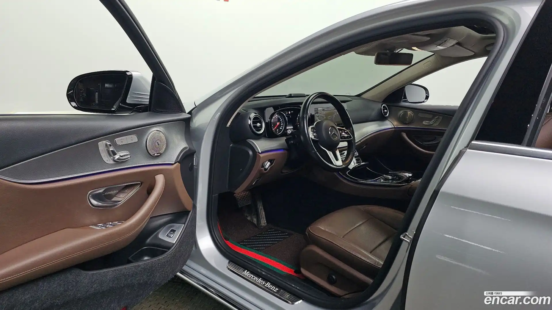 E-Class Mercedes-Benz 2018.10-INNER-010
