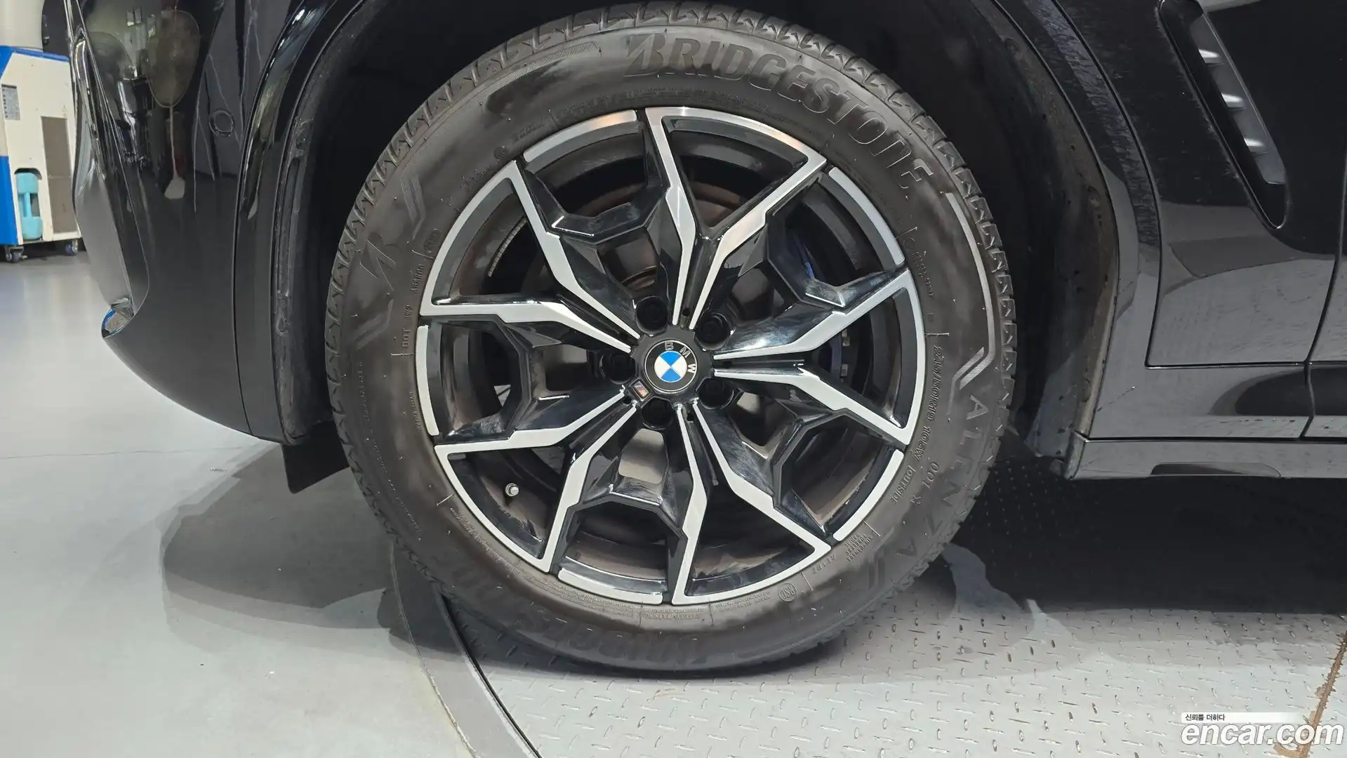 X4 BMW 2024.10-OUTER-005