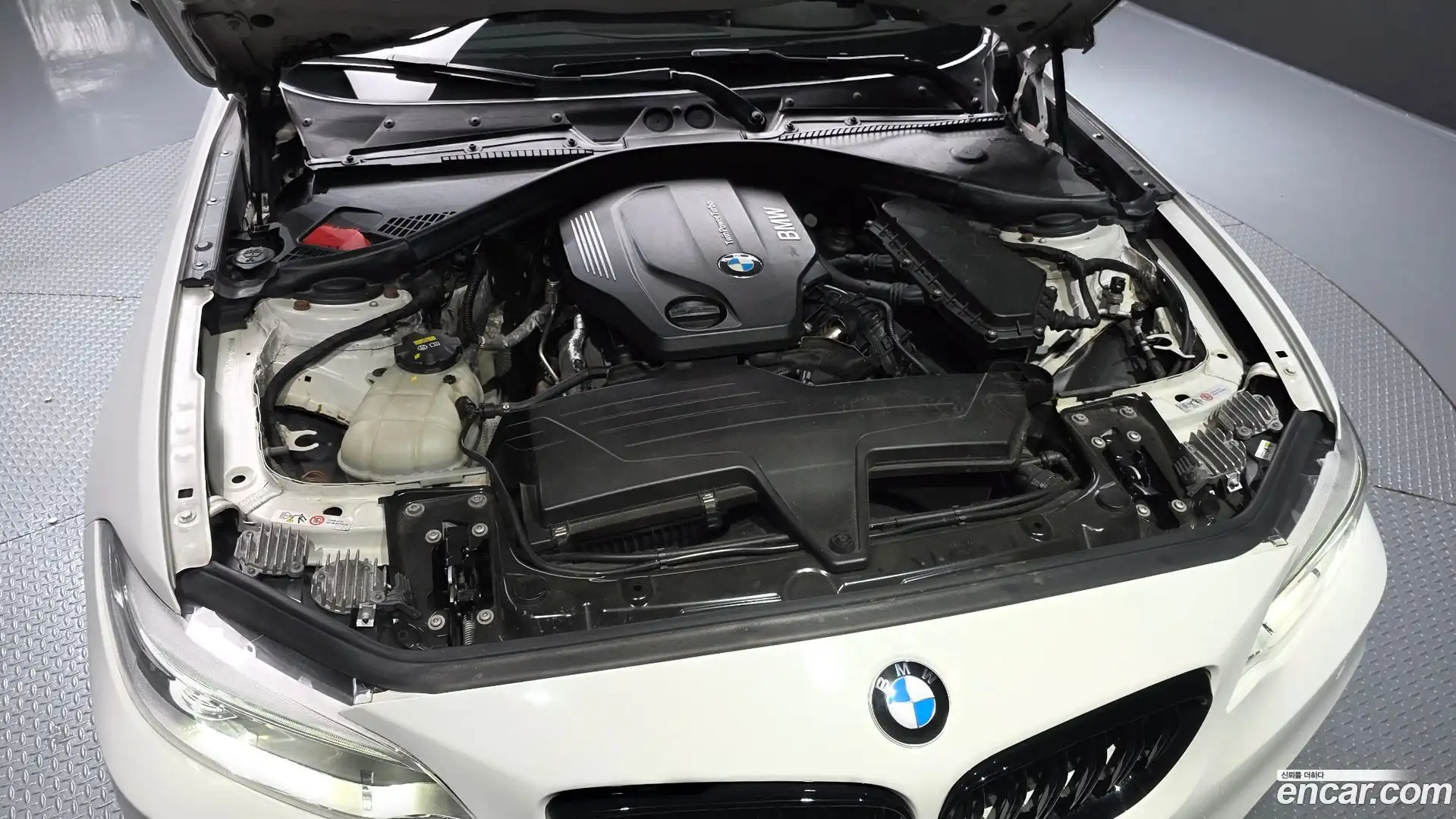 2-Series BMW 2015.5-OUTER-006