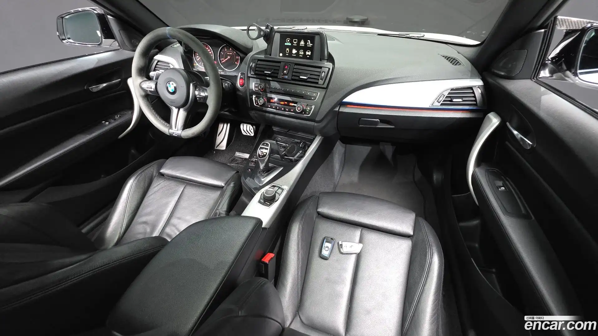 2-Series BMW 2015.5-INNER-007