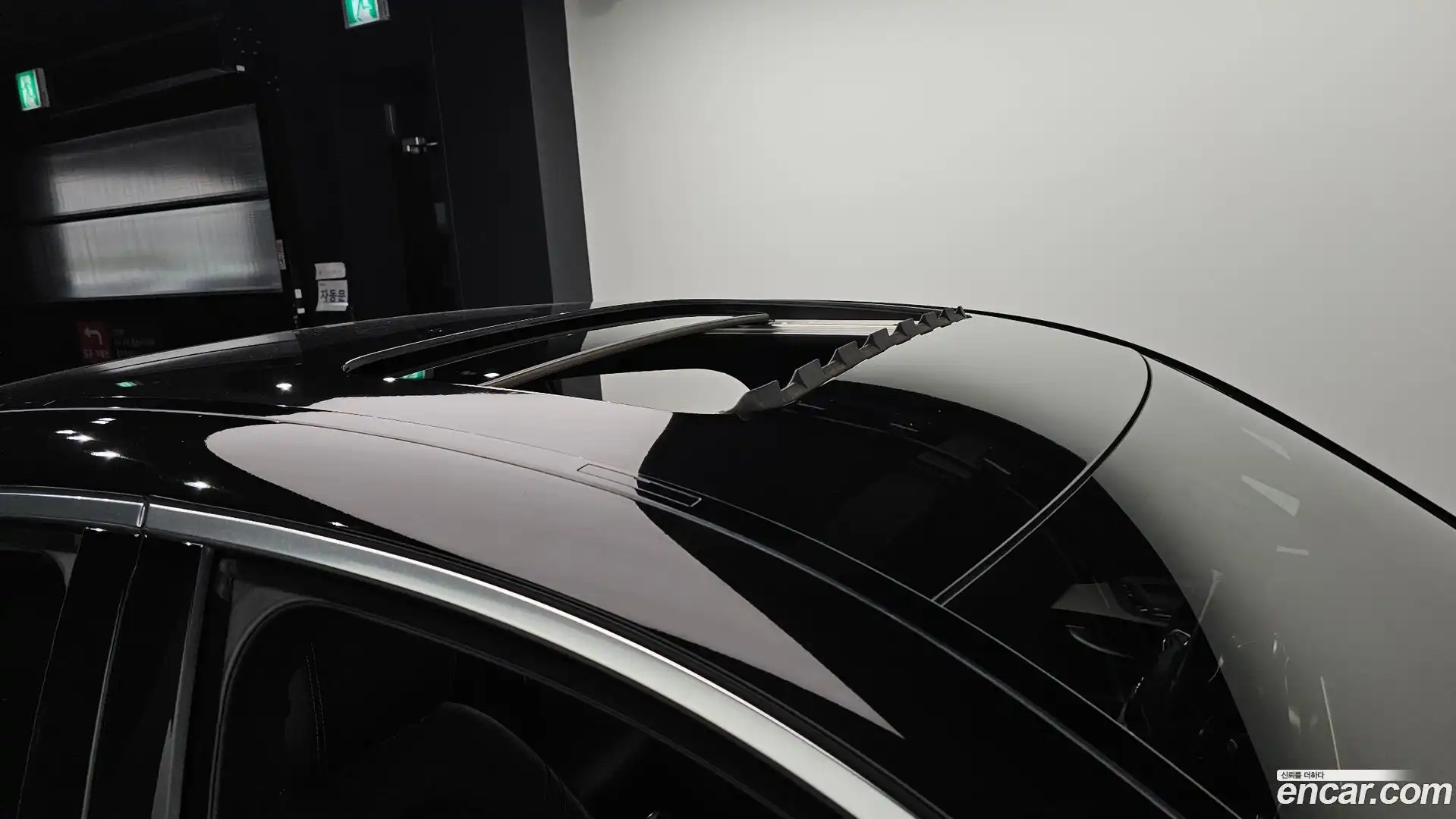 GLC-Class Mercedes-Benz 2018.11-OPTION-020