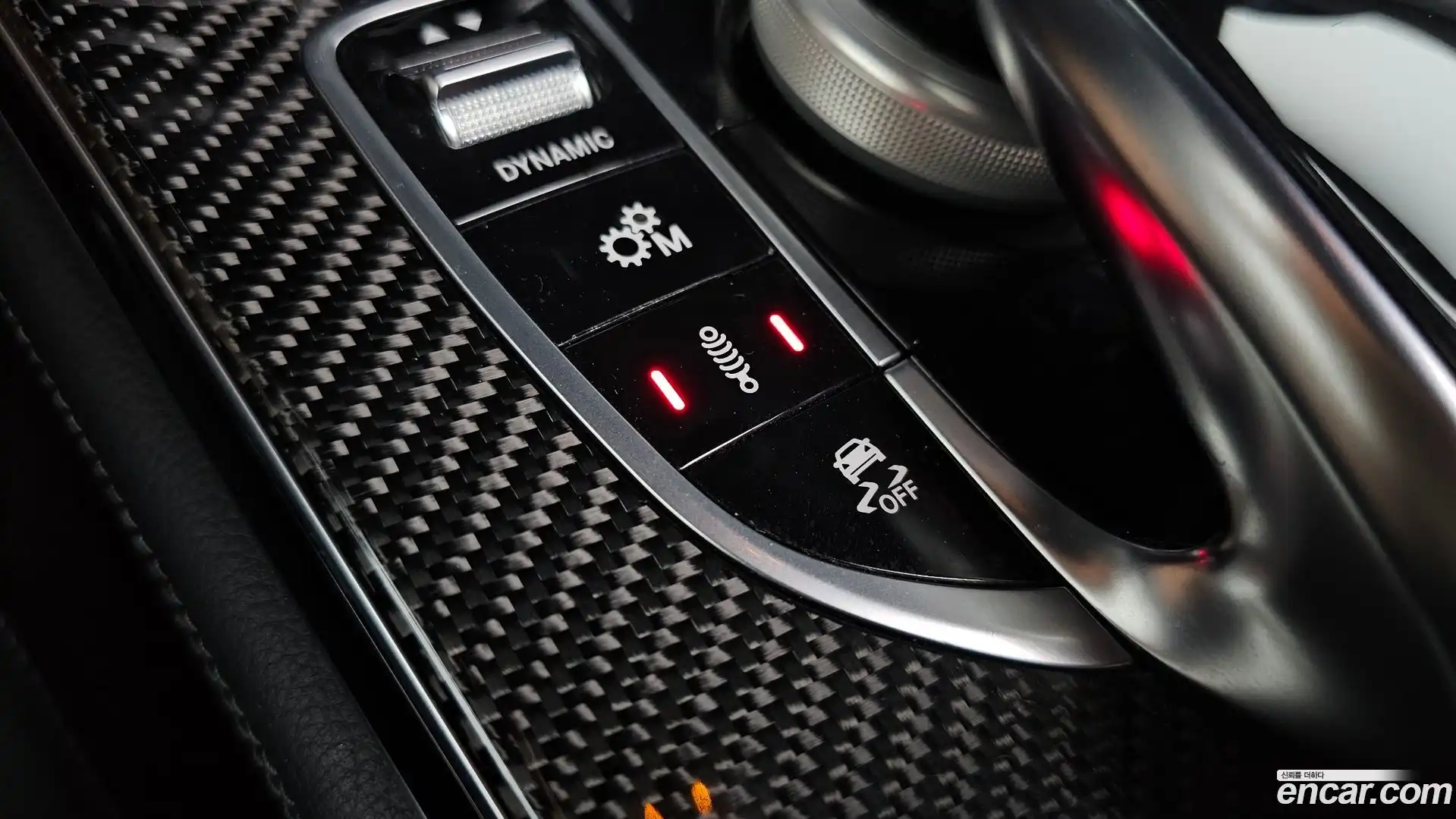 GLC-Class Mercedes-Benz 2018.11-OPTION-022