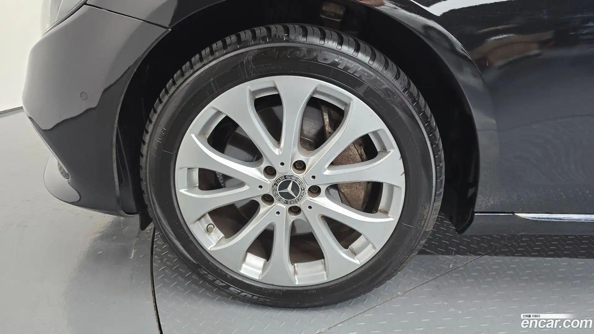 E-Class Mercedes-Benz 2017.11-OUTER-005