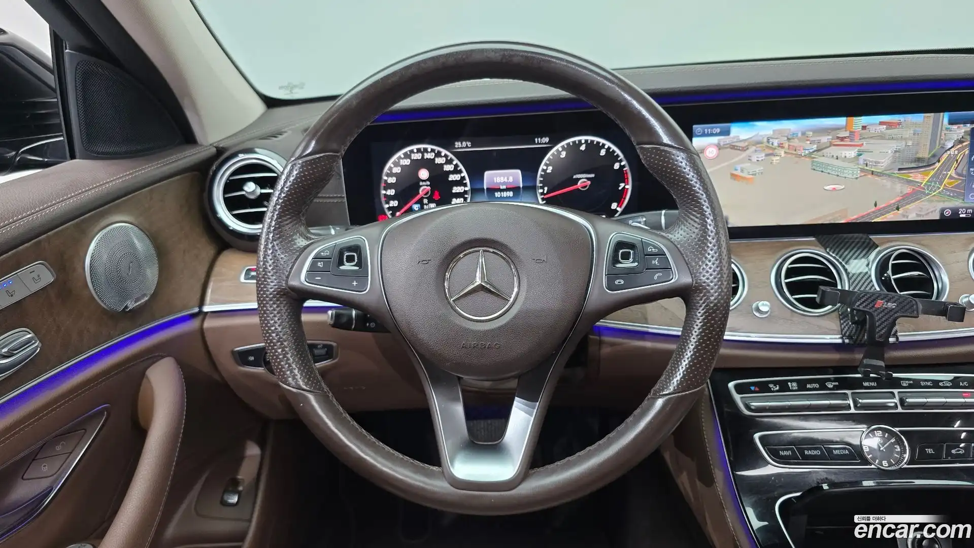 E-Class Mercedes-Benz 2017.11-OPTION-017