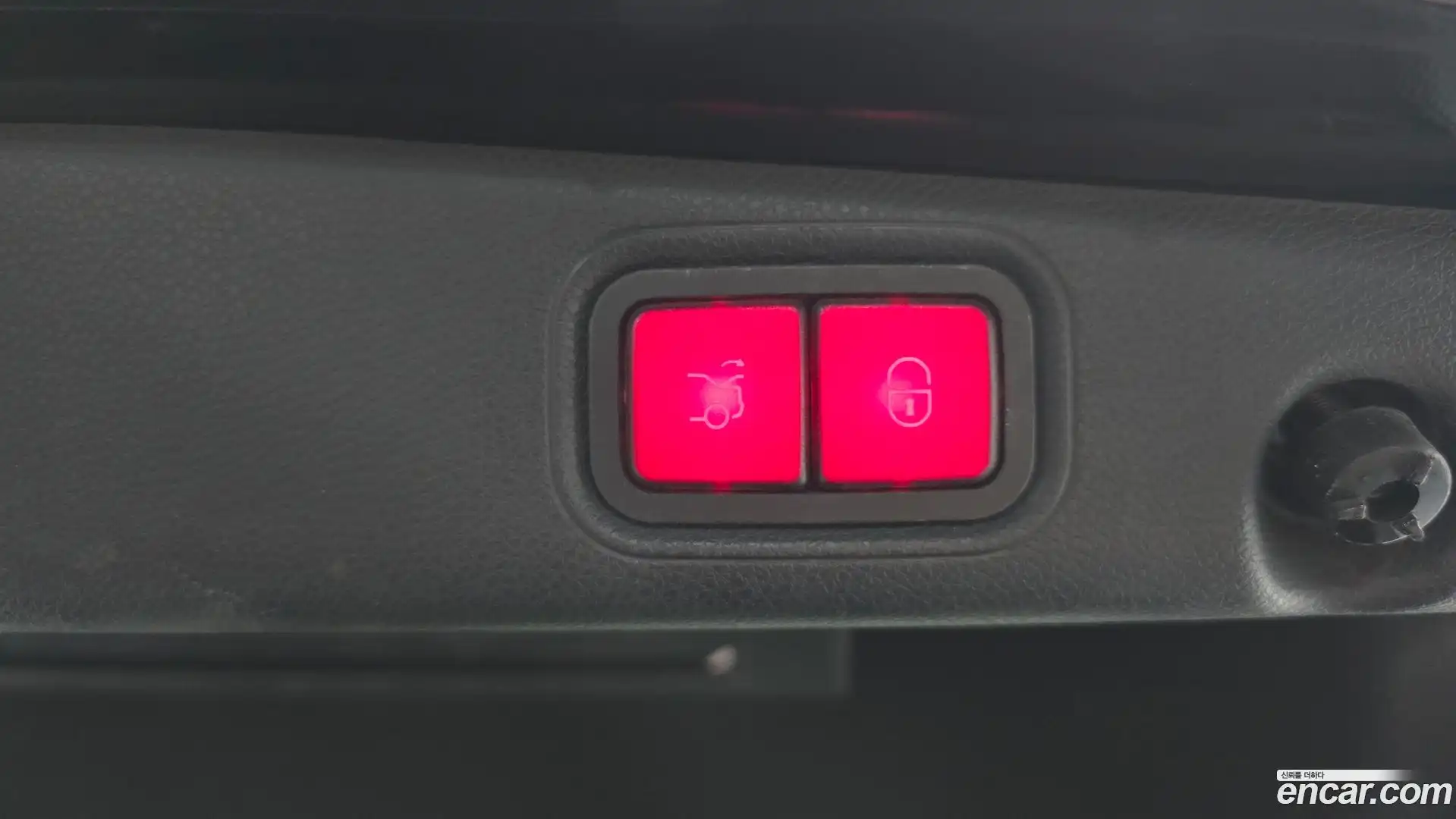 E-Class Mercedes-Benz 2017.11-OPTION-024