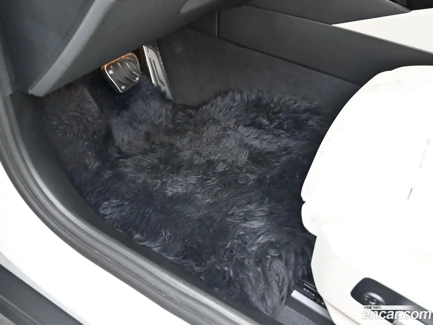 5-Series BMW 2025.4-OPTION-017