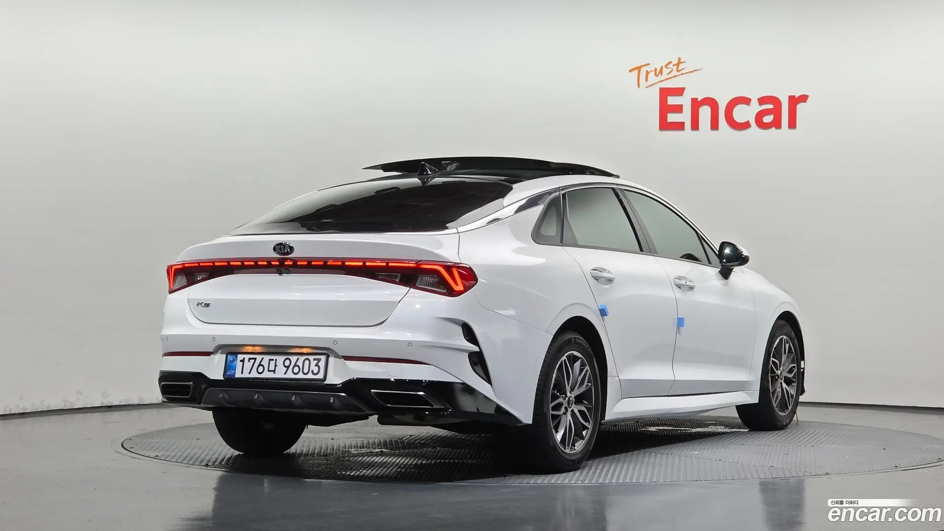 Main__Slider__Photo:K5 Kia 2021.0-1
