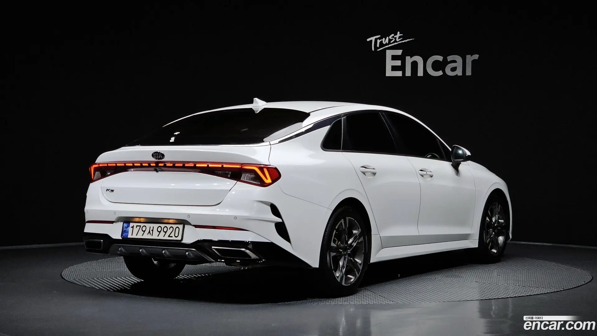 Main__Slider__Photo:K5 Kia 2020.9-1