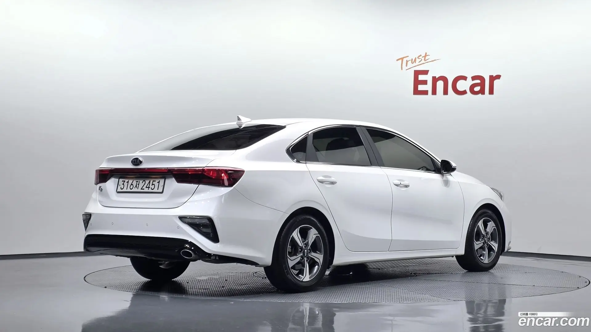 Main__Slider__Photo:K3 Kia 2020.2-1