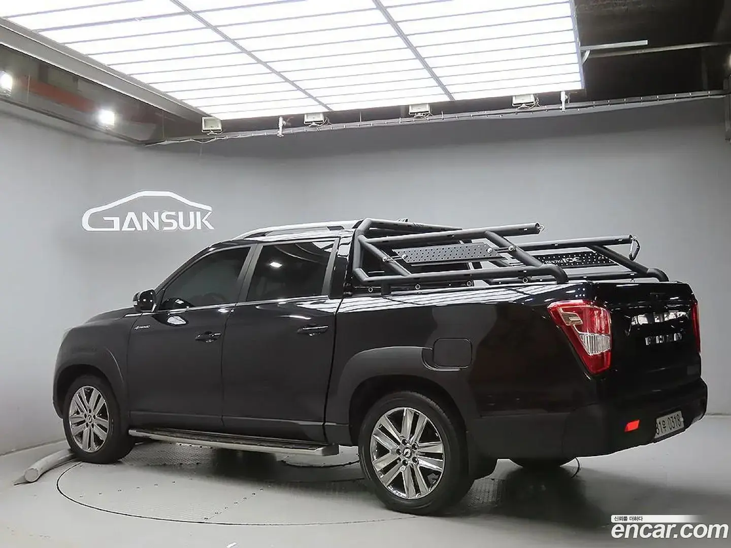 Main__Slider__Photo:Rexton KG Mobility 2020.3-1