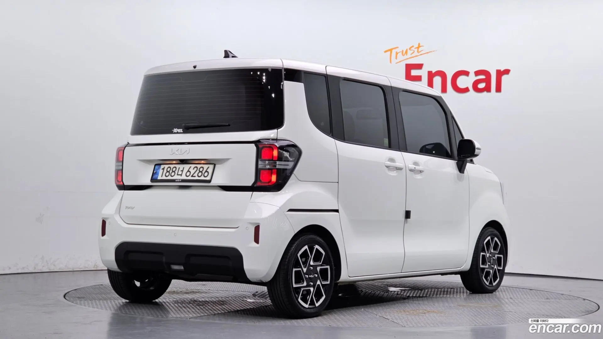 Main__Slider__Photo:RAY Kia 2022.9-1