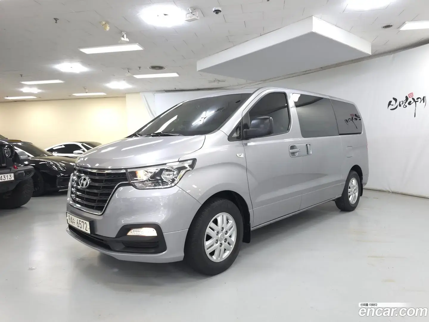 Main__Slider__Photo:Starex Hyundai 2021.3-1