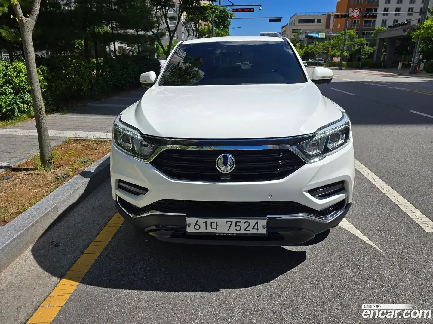 Main__Slider__Photo:Rexton KG Mobility 2017.7-1