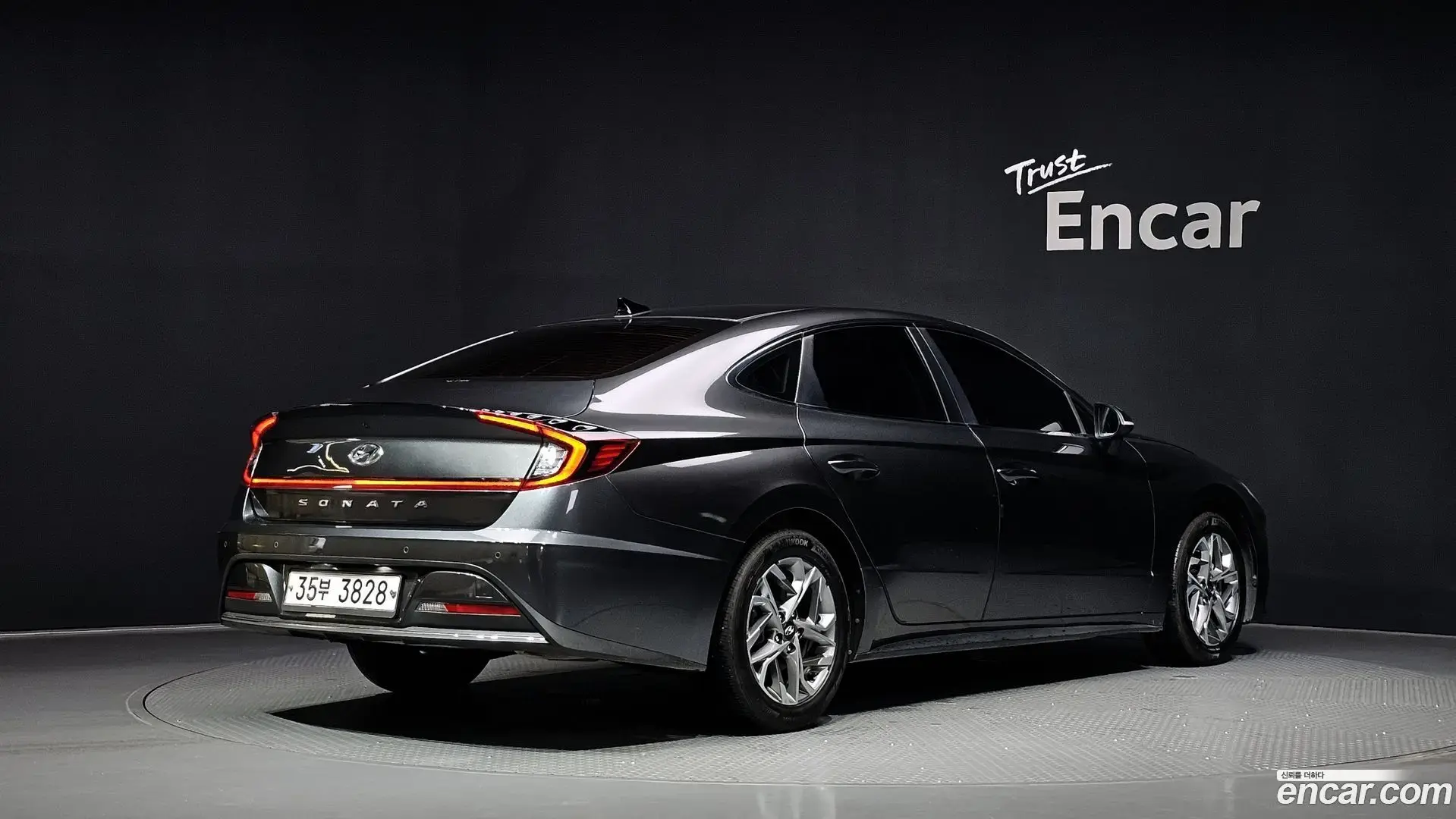 Main__Slider__Photo:Sonata Hyundai 2019.5-1
