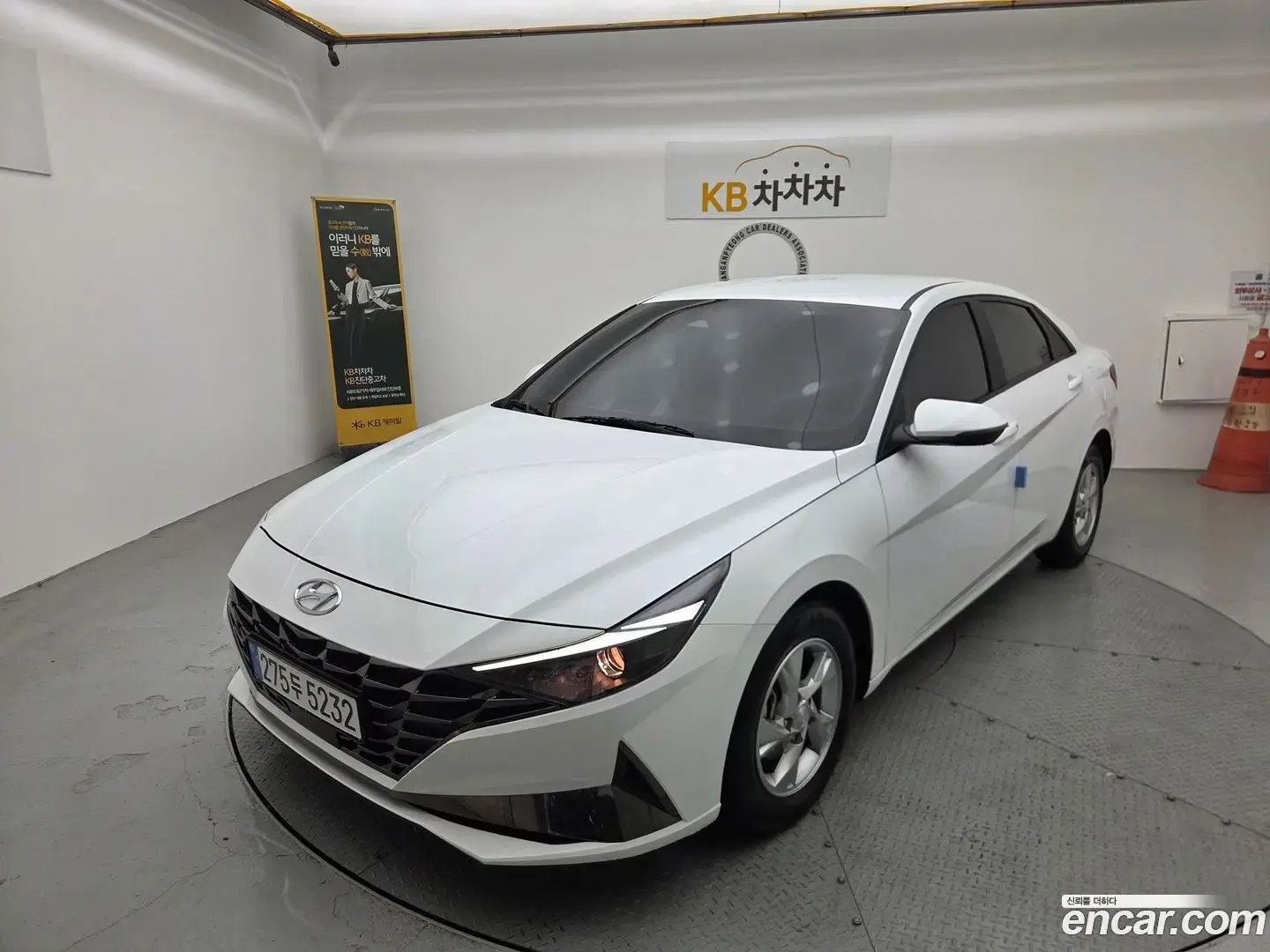 Main__Slider__Photo:AVANTE Hyundai 2021.8-1