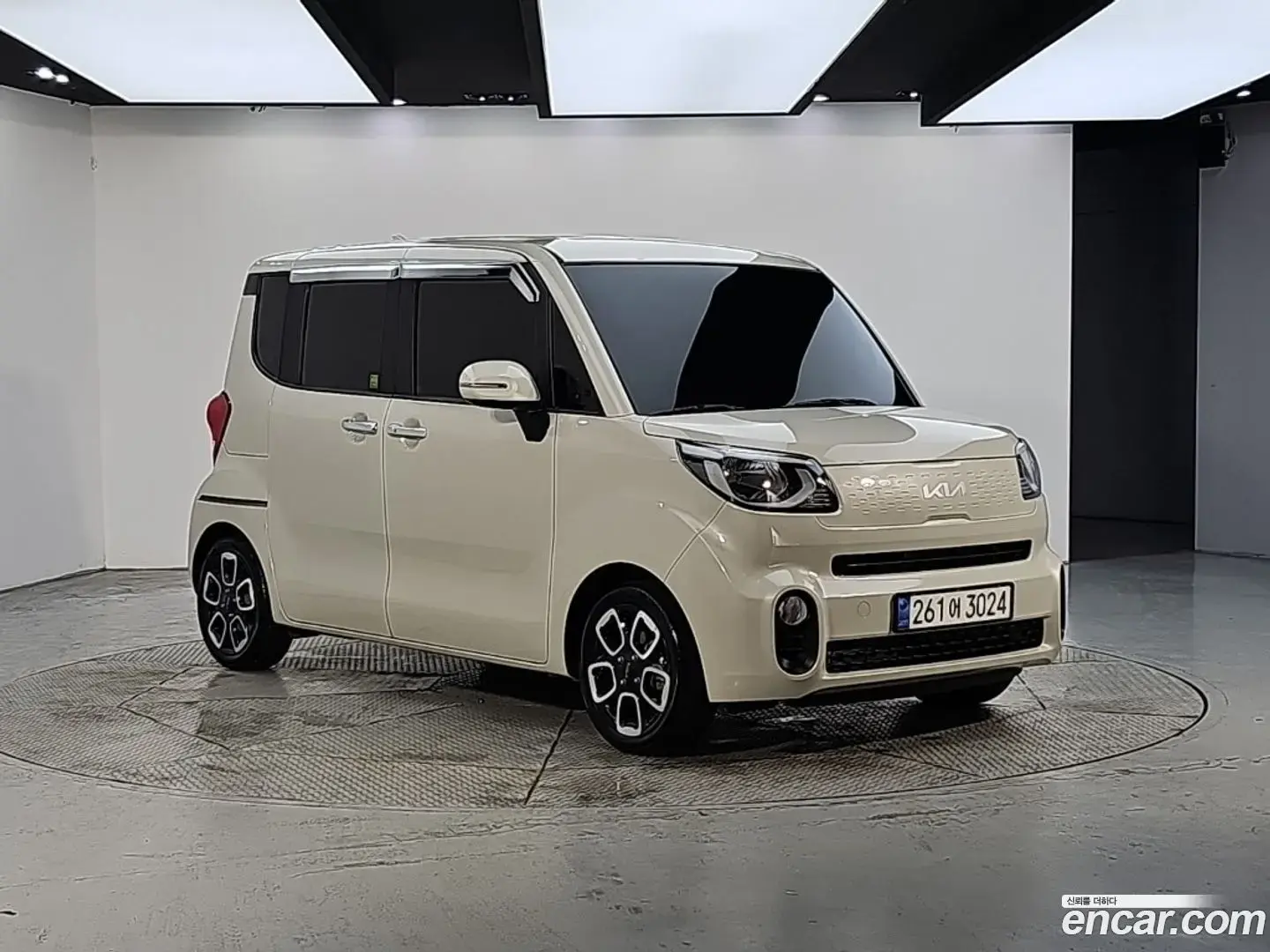 Main__Slider__Photo:RAY Kia 2022.0-1
