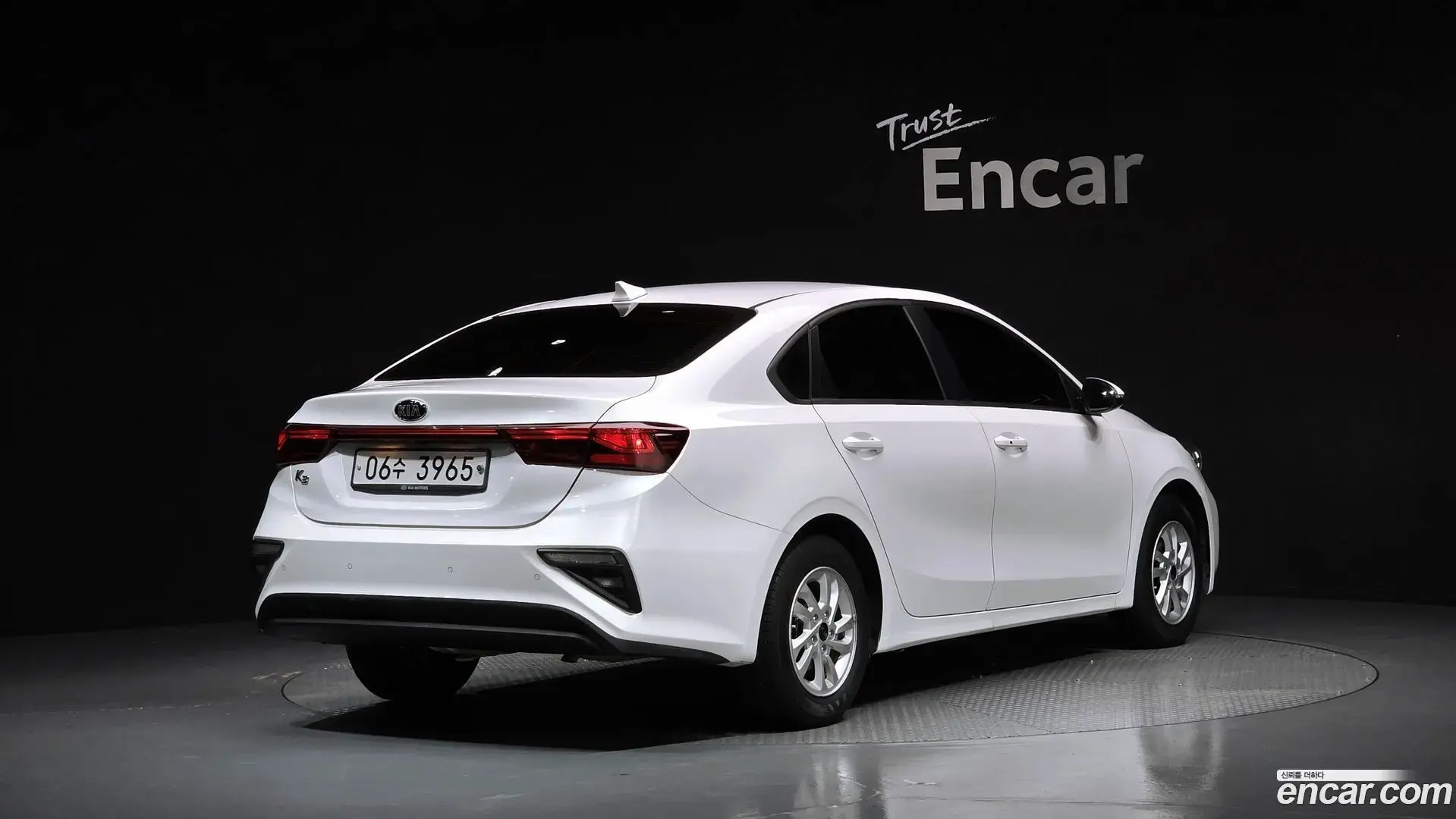 Main__Slider__Photo:K3 Kia 2018.7-1
