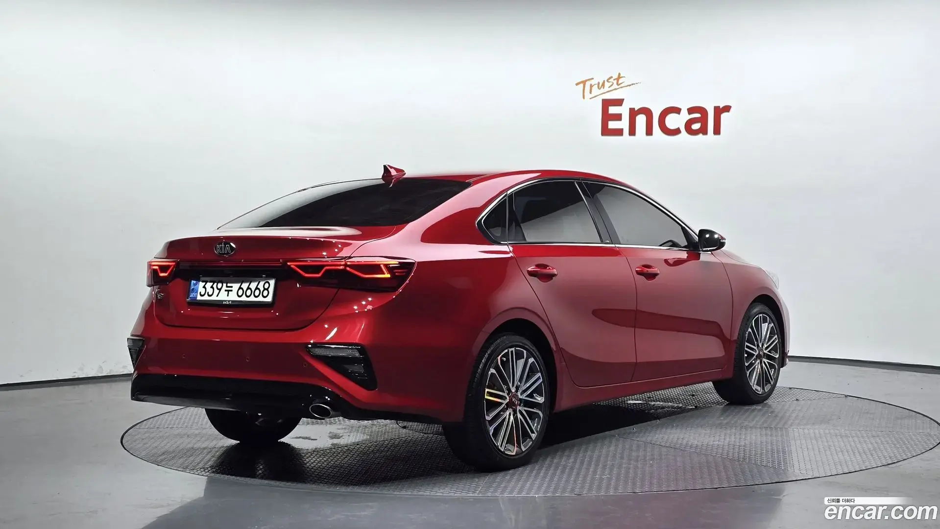 Main__Slider__Photo:K3 Kia 2018.1-1