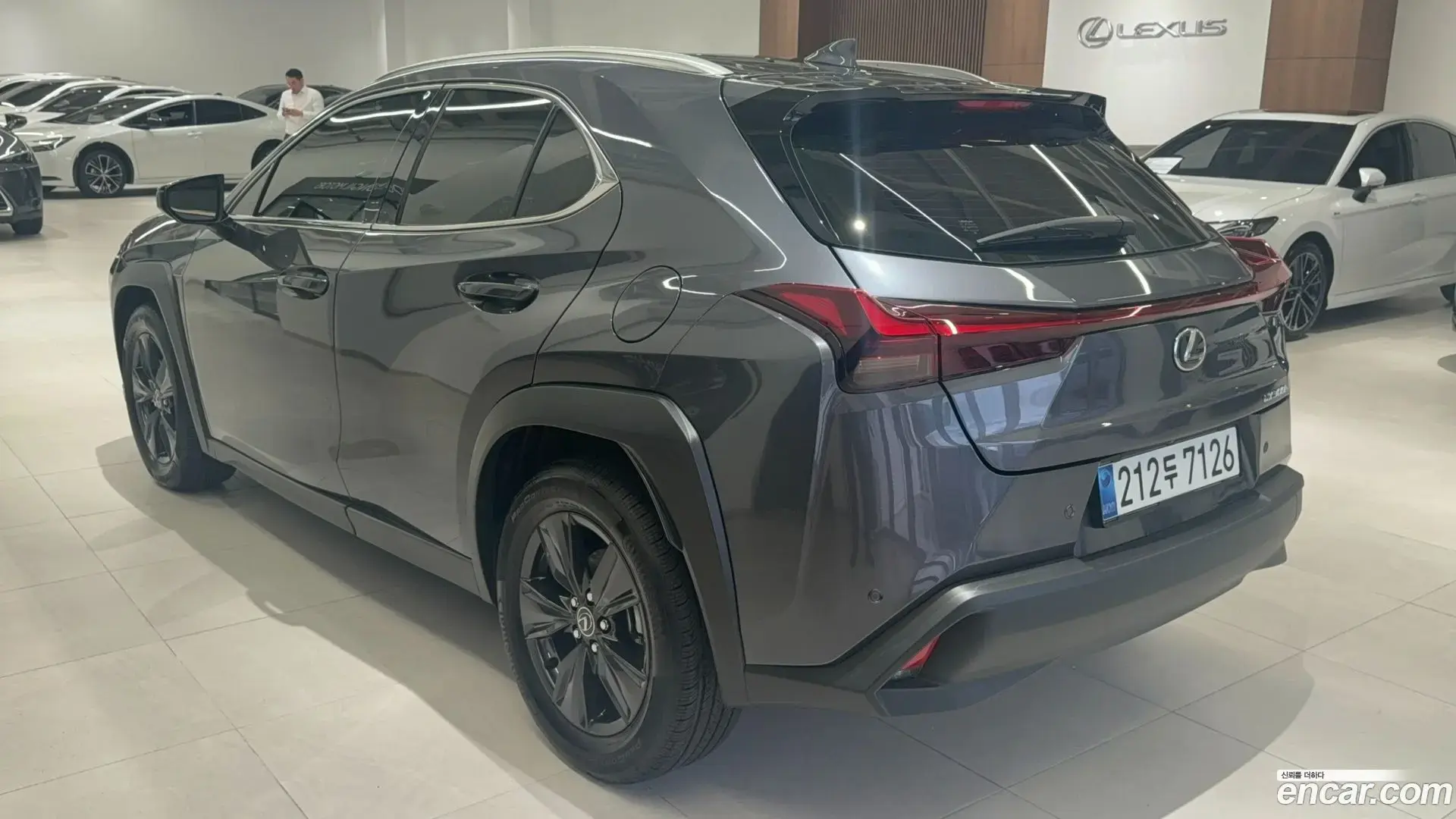 Main__Slider__Photo:UX Lexus 2025.5-1