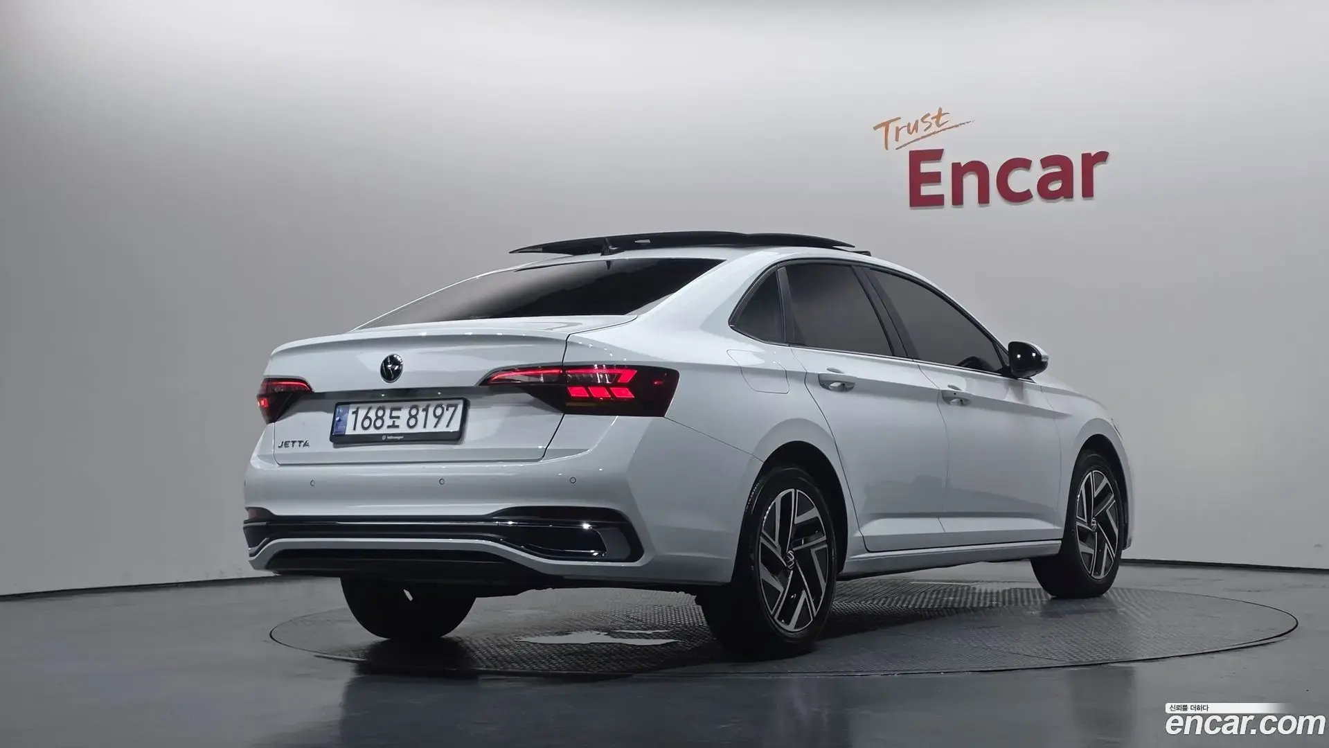 Main__Slider__Photo:Jetta Volkswagen 2024.10-1