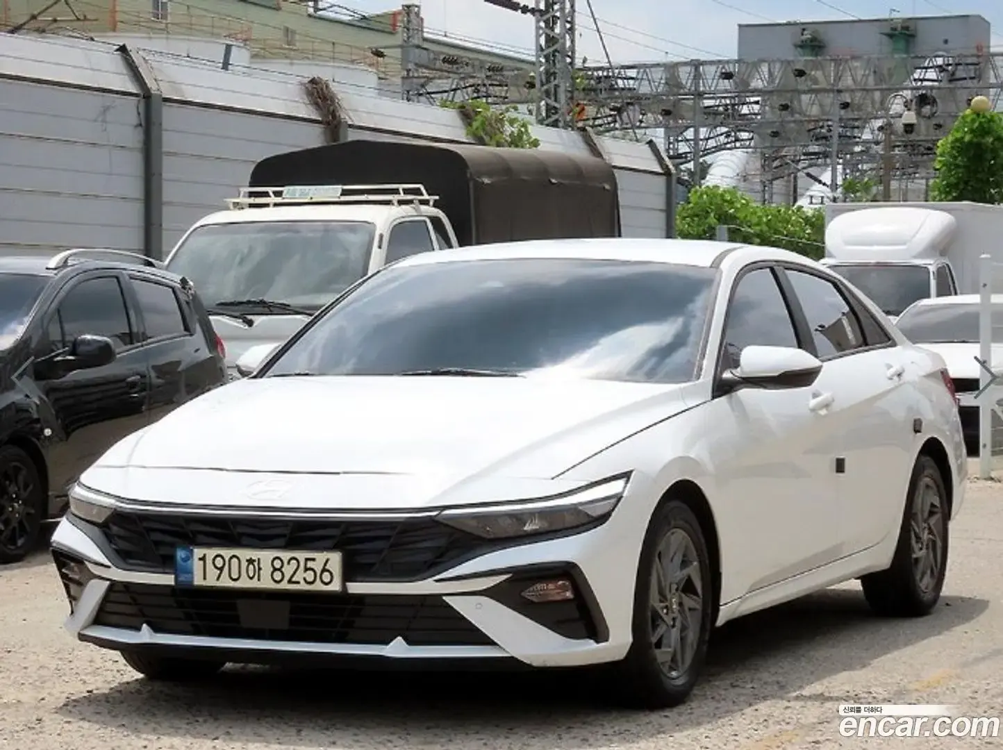 Main__Slider__Photo:AVANTE Hyundai 2023.3-1