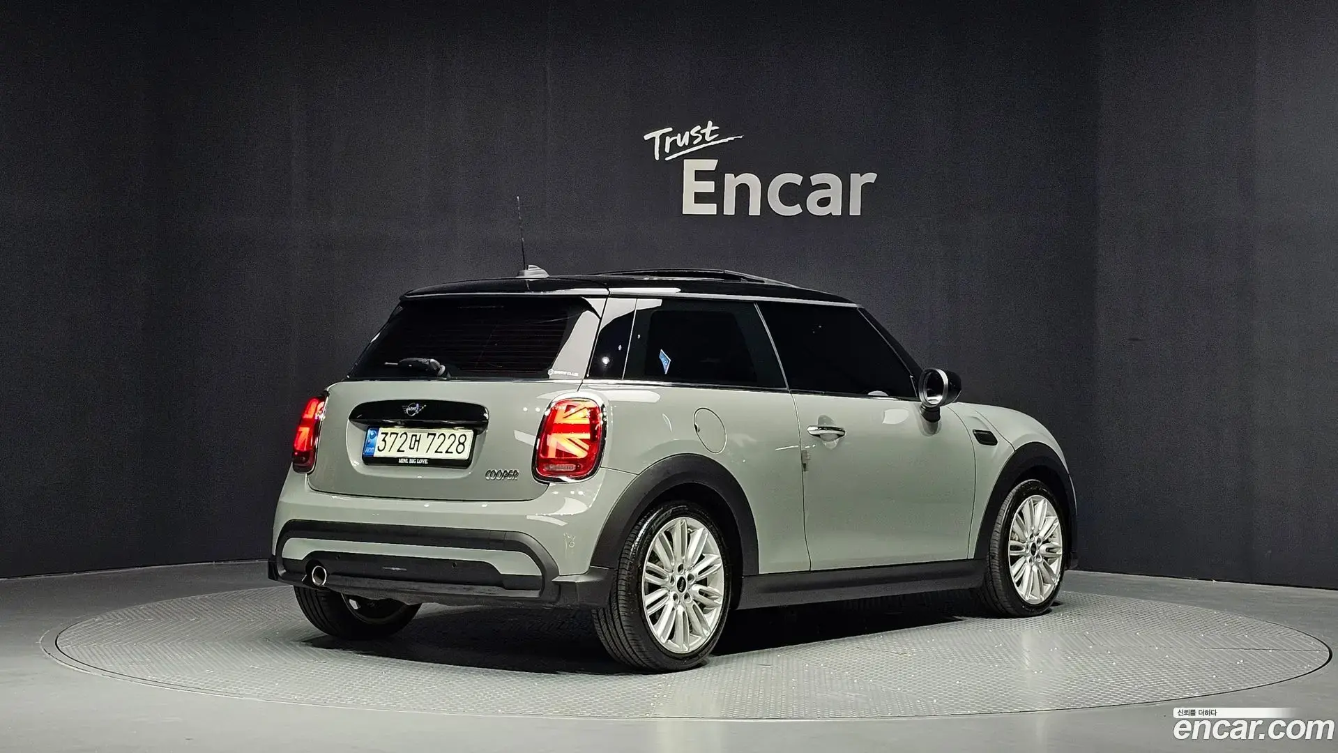 Main__Slider__Photo:Cooper Mini 2021.9-1