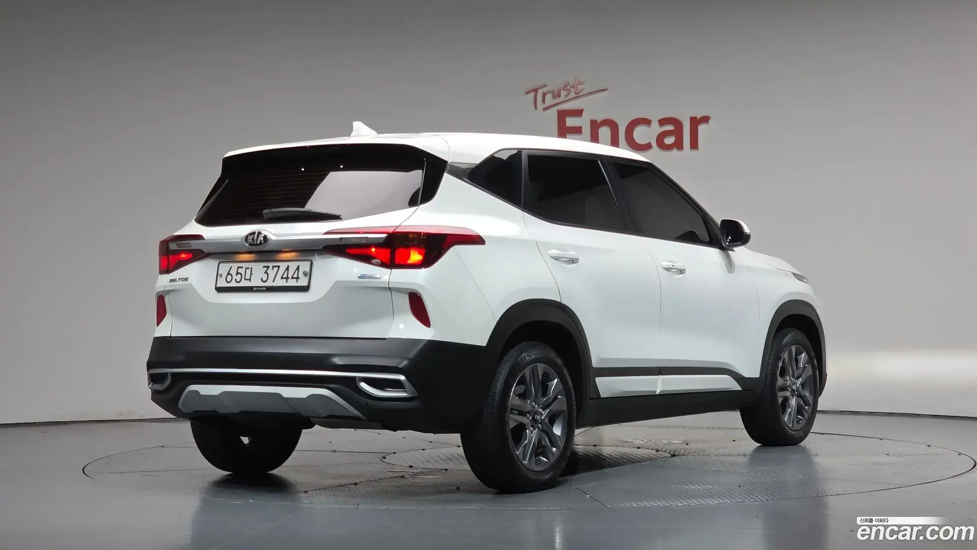 Main__Slider__Photo:Seltos Kia 2019.7-1