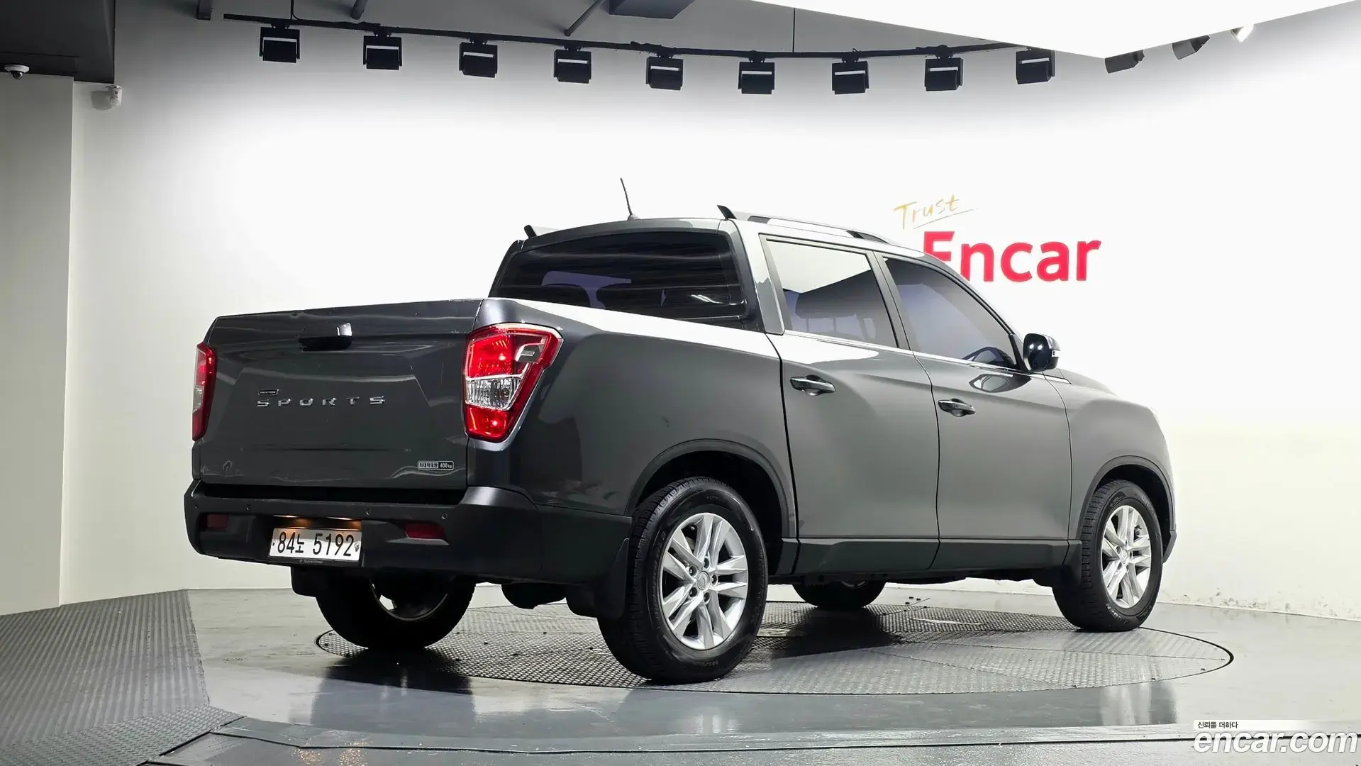 Main__Slider__Photo:Rexton KG Mobility 2019.11-1